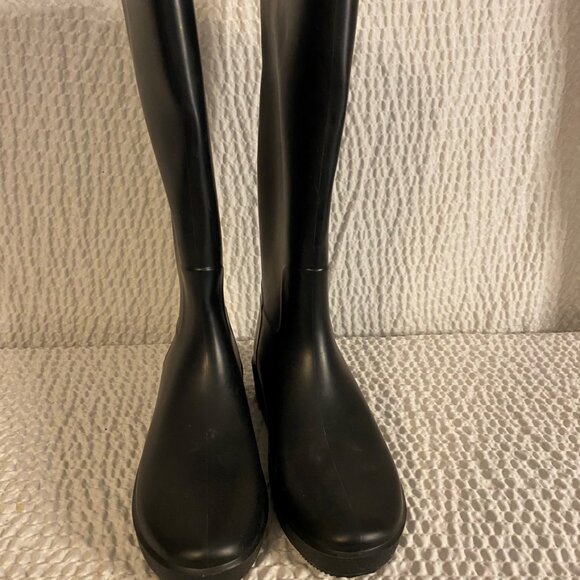 JustFab Like New Halison Black Tall Rubber Rain Boot Size 9 - Picture 4 of 10